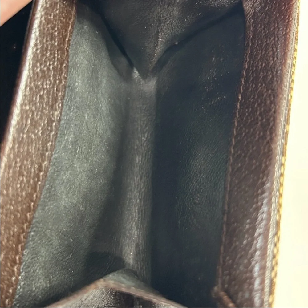 Gucci Brown GG Canvas Coin Case - Picture 9 of 13